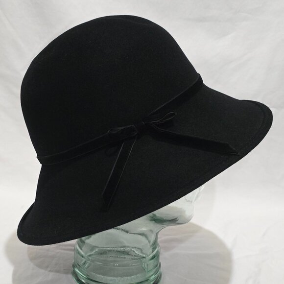 Helen Kaminski Sydney Australia Black Classic Cloche Merino Wool Hat OS - Picture 4 of 8